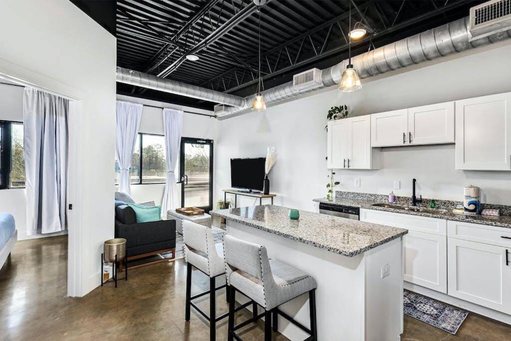 Brand New Condo Near Downtown Nash W Washer Dryer NashvilleNashville  Kültér fotó